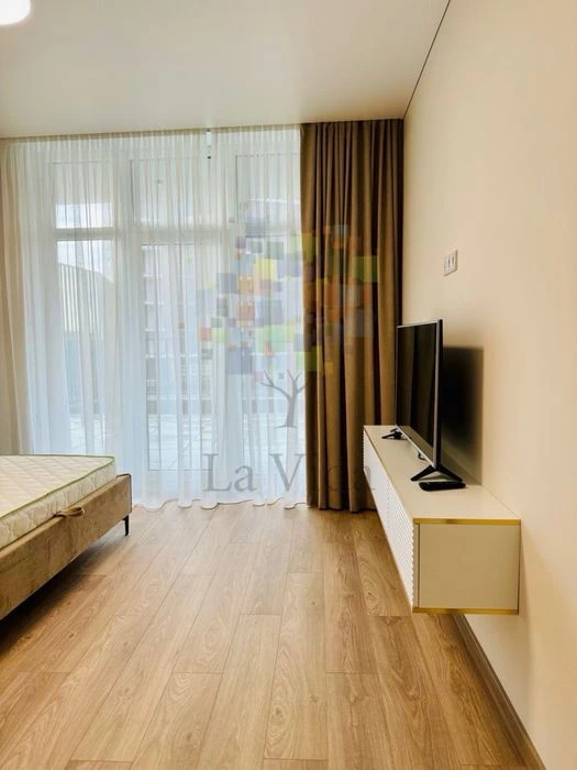 Продаж 1к квартири з ремонтом/ ЖК Кристал/ Crystal/47 м2/Тер