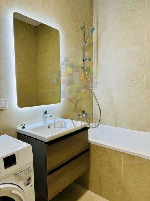 Продаж 1к квартири з ремонтом/ ЖК Кристал/ Crystal/47 м2/Тер
