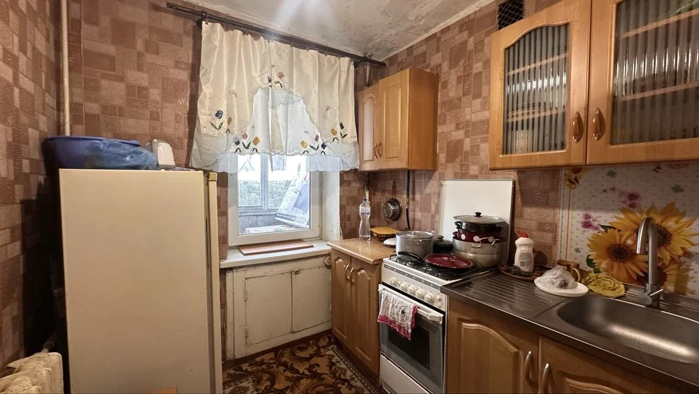 Продаж малосімейки на Вітрука 55