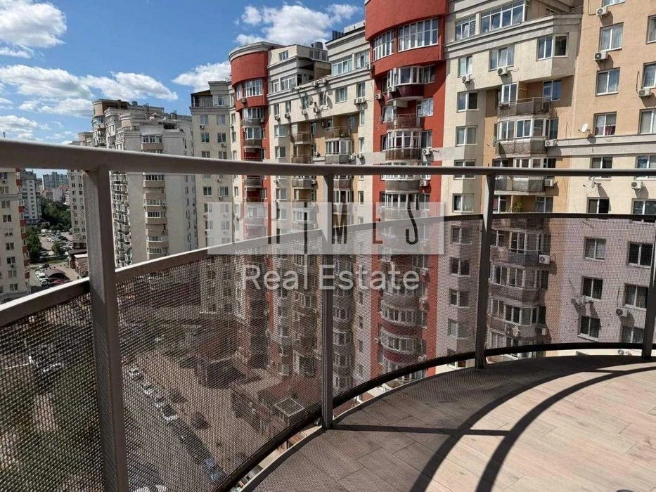 Stylish 2nd Apartment for Sale, Liko Grad Residential Complex, Stepana Rud St.