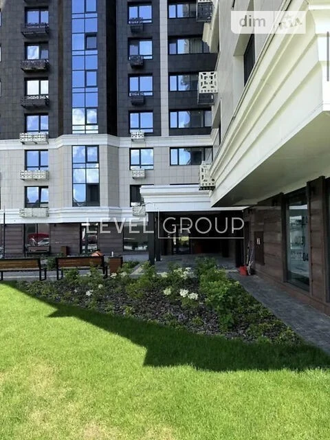 Sale of 2-room apartment 75.7 sq. m. on Zolotoustivska Street 25 • I