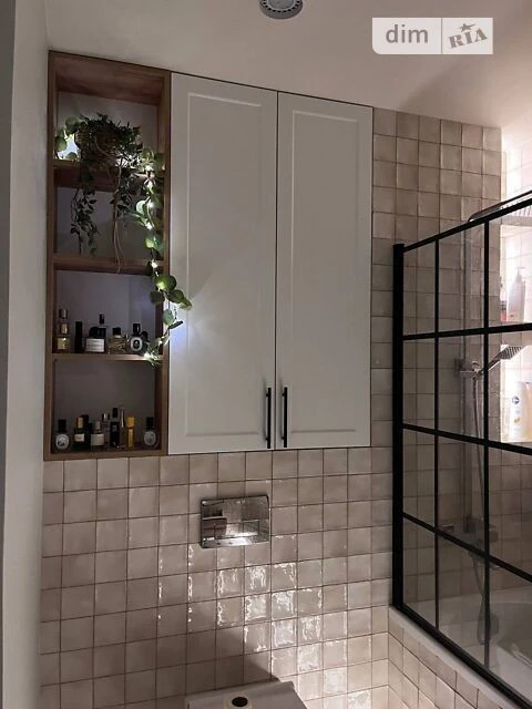 Sale of 2-room apartment 75.7 sq. m. on Zolotoustivska Street 25 • I