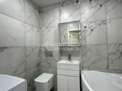Apartment. Kharkiv, Dragomanova St.