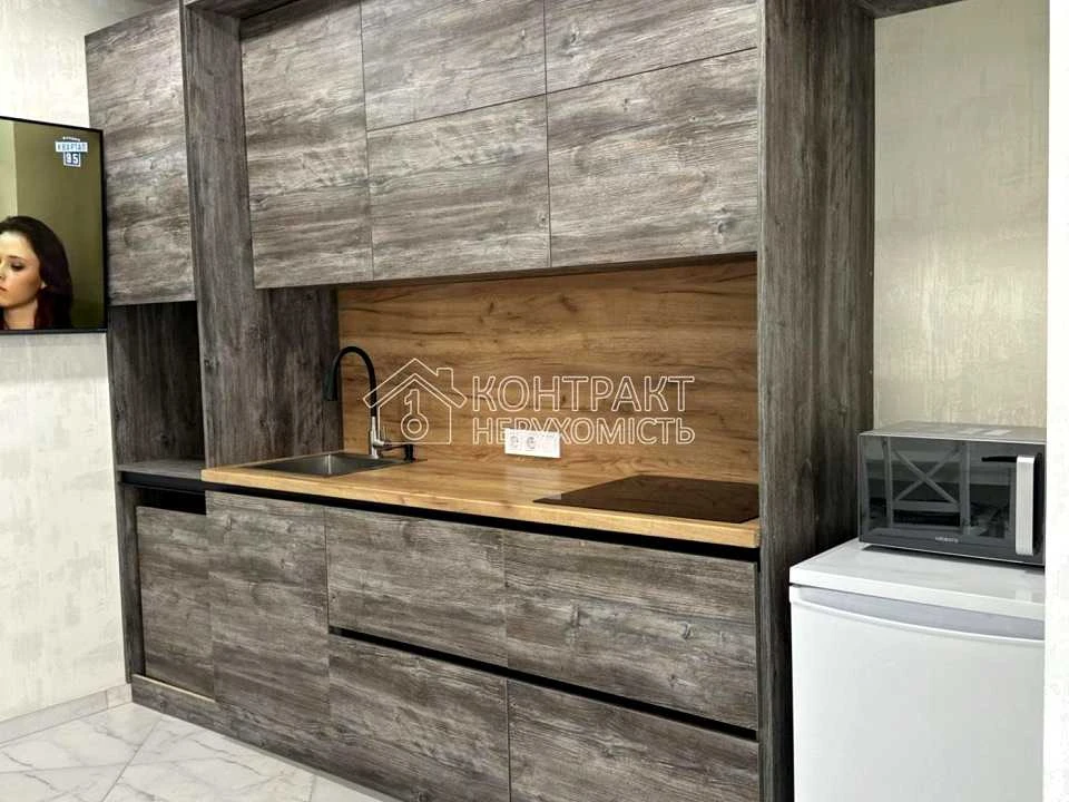 Apartment. Kharkiv, Dragomanova St.