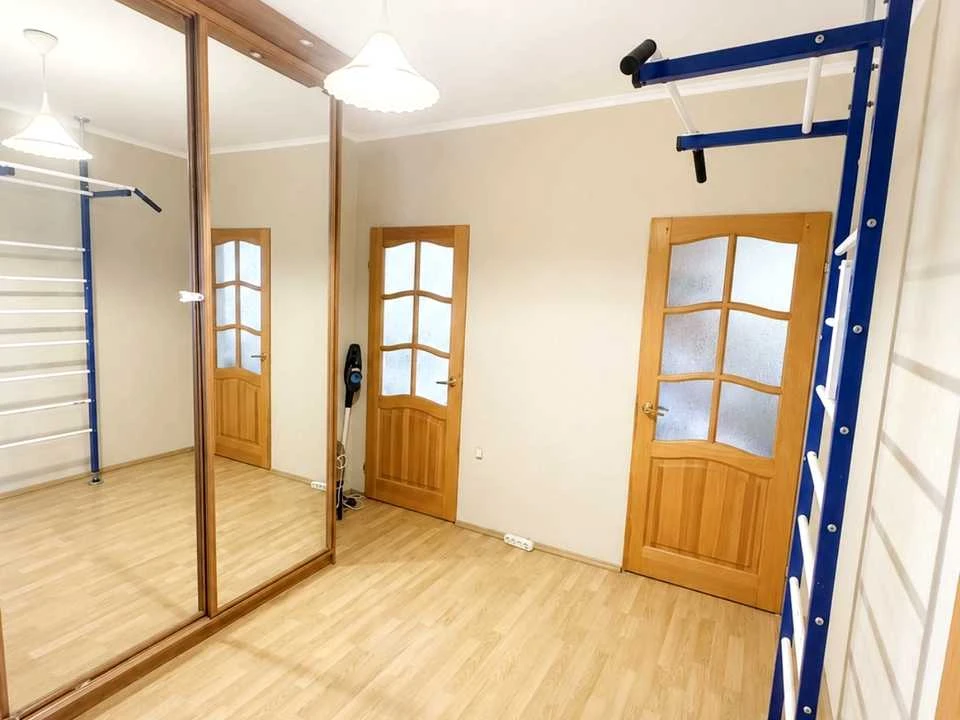 Квартира. Киев, Степана Олейника ул.