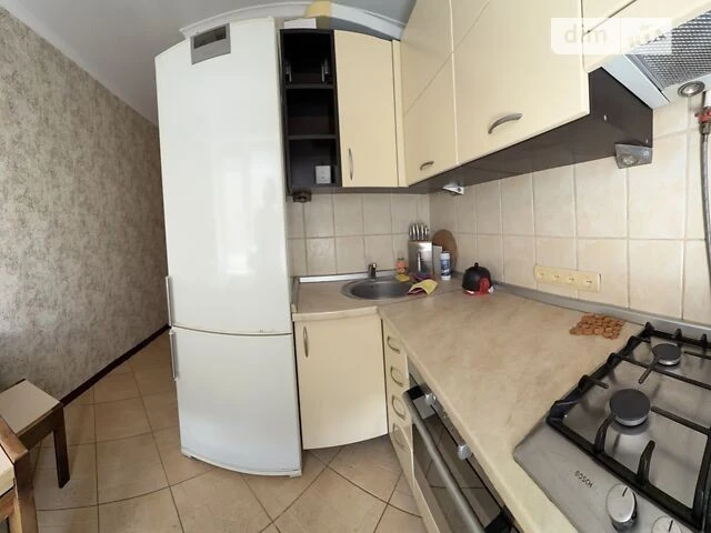 For sale 2-room apartment 45.7 sq. m. on Bakynska Street 37 • ID 3457
