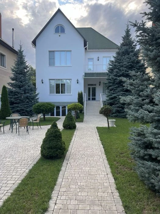 Красивый, уютный дом на Фонтане, 6 соток земли!