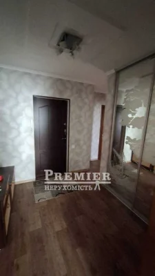 Продам трехкомнатную квартиру