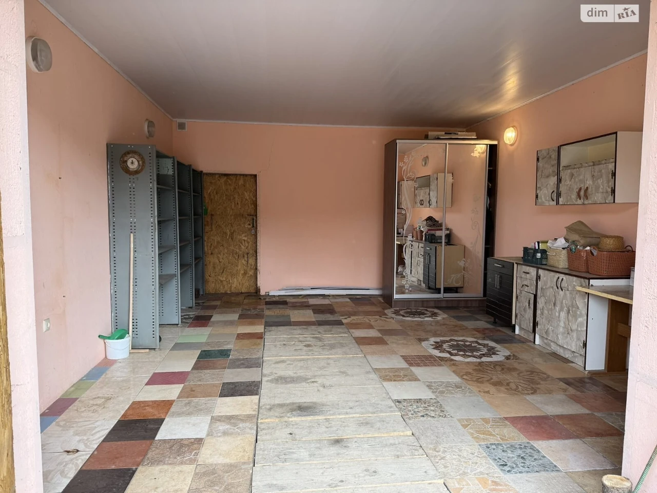 Продаж Місце в гаражному кооперативі Виставка