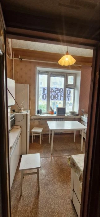 Owner 3 bedroom stalinska avenue heroes kharkov 57/63