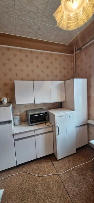 Owner 3 bedroom stalinska avenue heroes kharkov 57/63