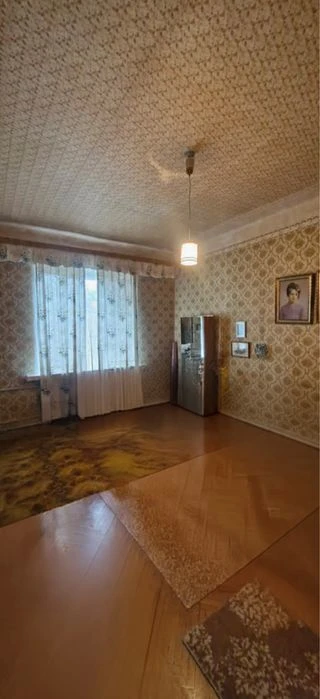 Owner 3 bedroom stalinska avenue heroes kharkov 57/63