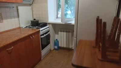 Price per month 2500 per week 1000 per bed room dormitory cents