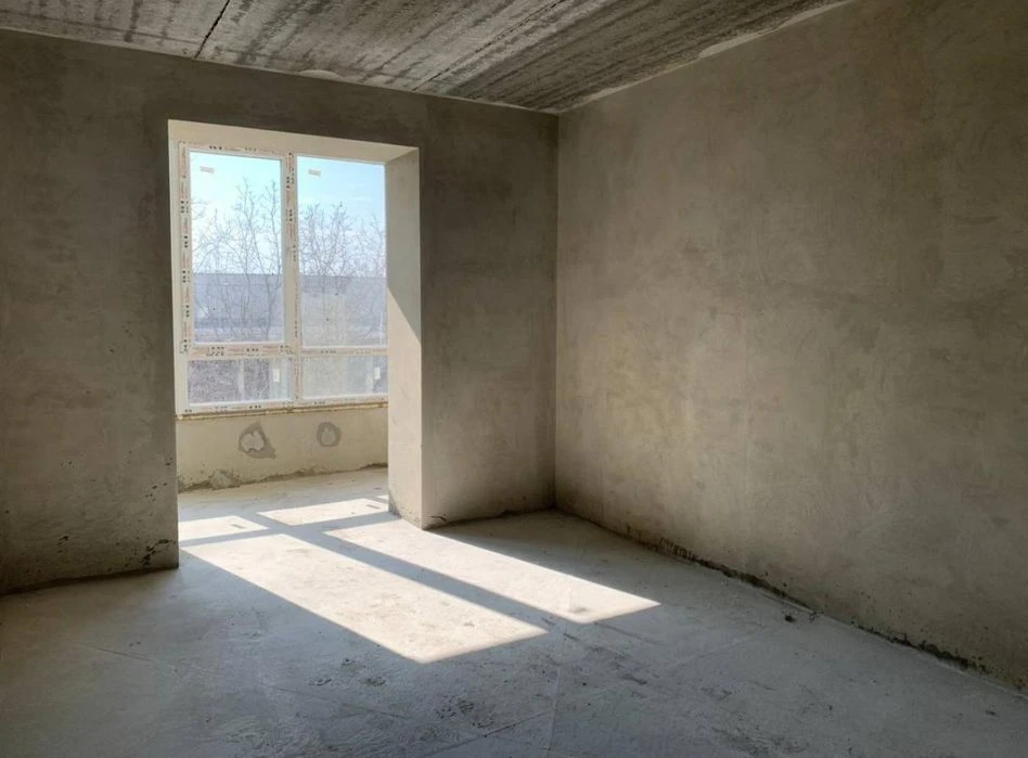 Affordable one-room apartment in a new building