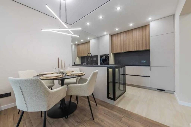 Sale of a 2-room apartment of 60 m², Mykhailo Maksymovych str.