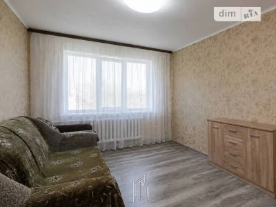 Продаж 3к квартири 69 кв. м на вул. Прирічна 5 • ID 34728947