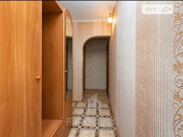 Продаж 3к квартири 69 кв. м на вул. Прирічна 5 • ID 34728947