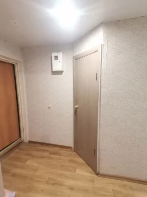 Продам 2х ком квартиру в центре города.