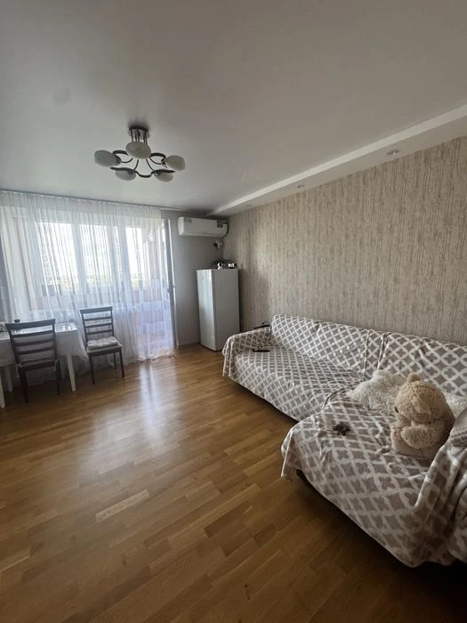 Продаж 4-х кімнатноі квартири р-н  Вокзалу