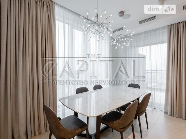 Sale of a 5-room apartment of 189 sq. m. on Bulvarno-Kudryavska Street 7