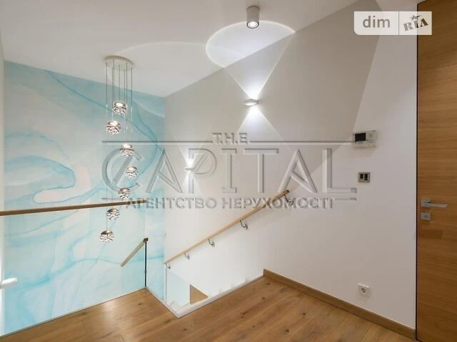 Sale of a 5-room apartment of 189 sq. m. on Bulvarno-Kudryavska Street 7