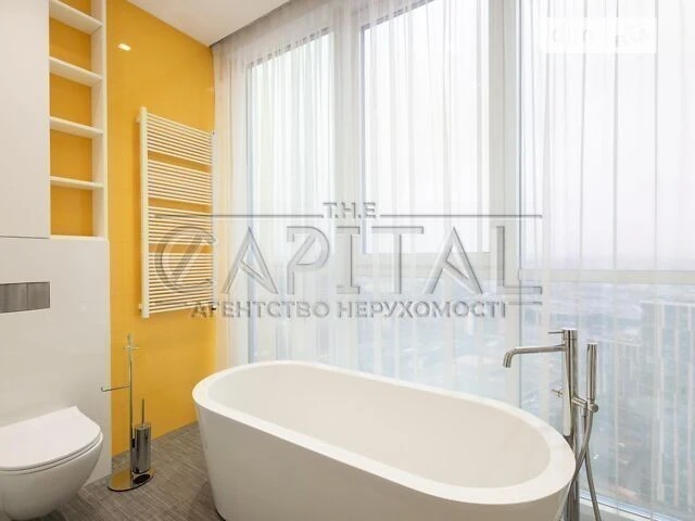 Sale of a 5-room apartment of 189 sq. m. on Bulvarno-Kudryavska Street 7