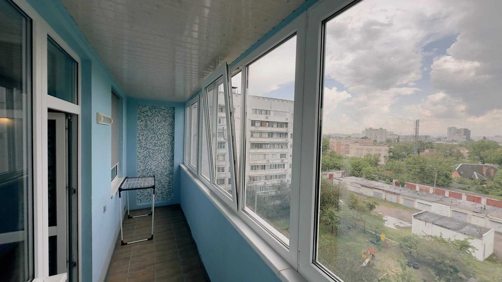 One-room apartment for sale in Kharkiv, near the Kyivsk metro station.