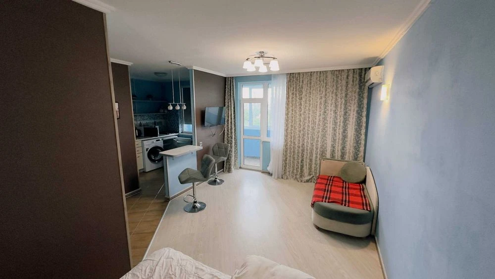 One-room apartment for sale in Kharkiv, near the Kyivsk metro station.
