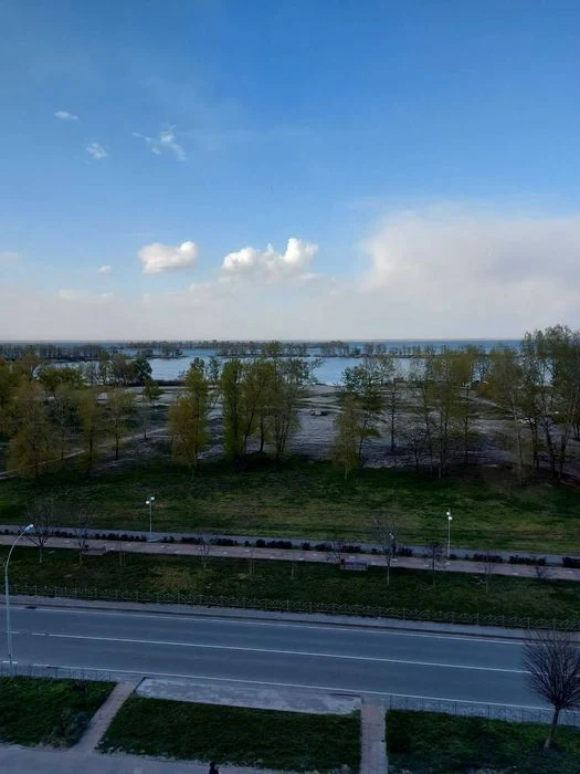 НОВА ЦІНА!! Вид на Дніпро! Продаж елітної євродвушки з сучас