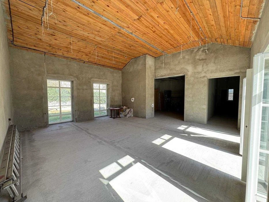 House in a closed cooperative! Arcadia! 13 acres, swimming pool. 1L55
