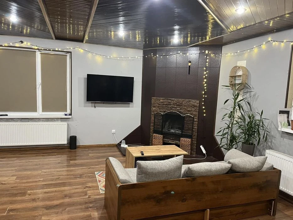 ВиплатиТАК! Затишний будинок з новим ремонтом, всі комунікац