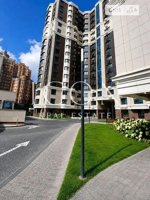 Sale of 2-room apartment 82.6 sq. m. on Zolotoustivska Street 27 • I
