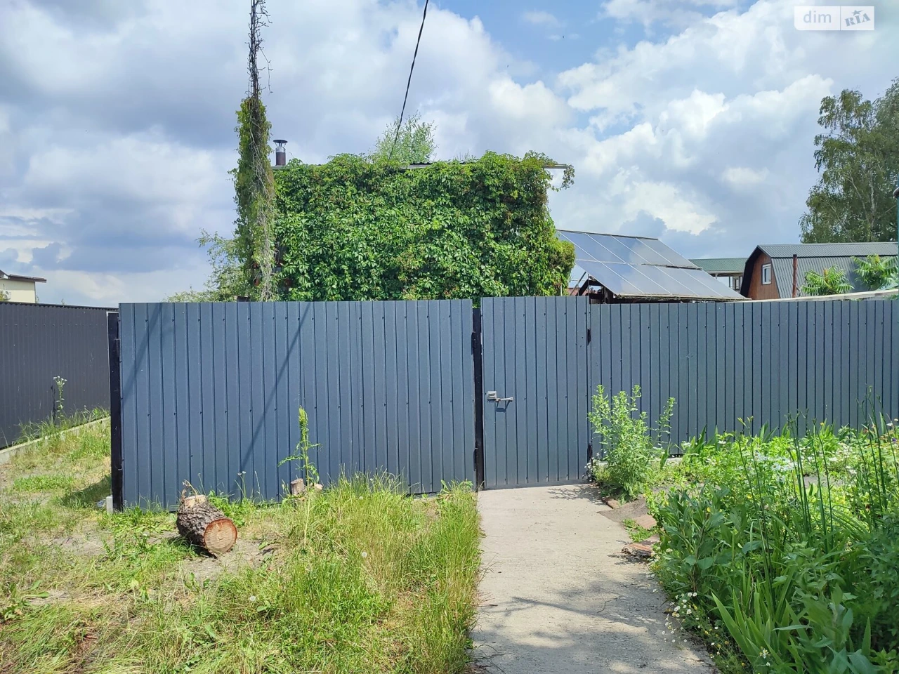 Продаж Місце в гаражному кооперативі Дахнівка