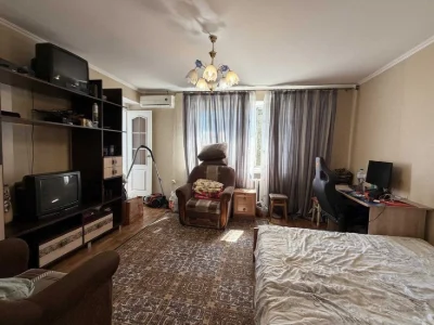 Продам 2-к квартиру в чешке, 7/9 эт, на Героев Пограничник