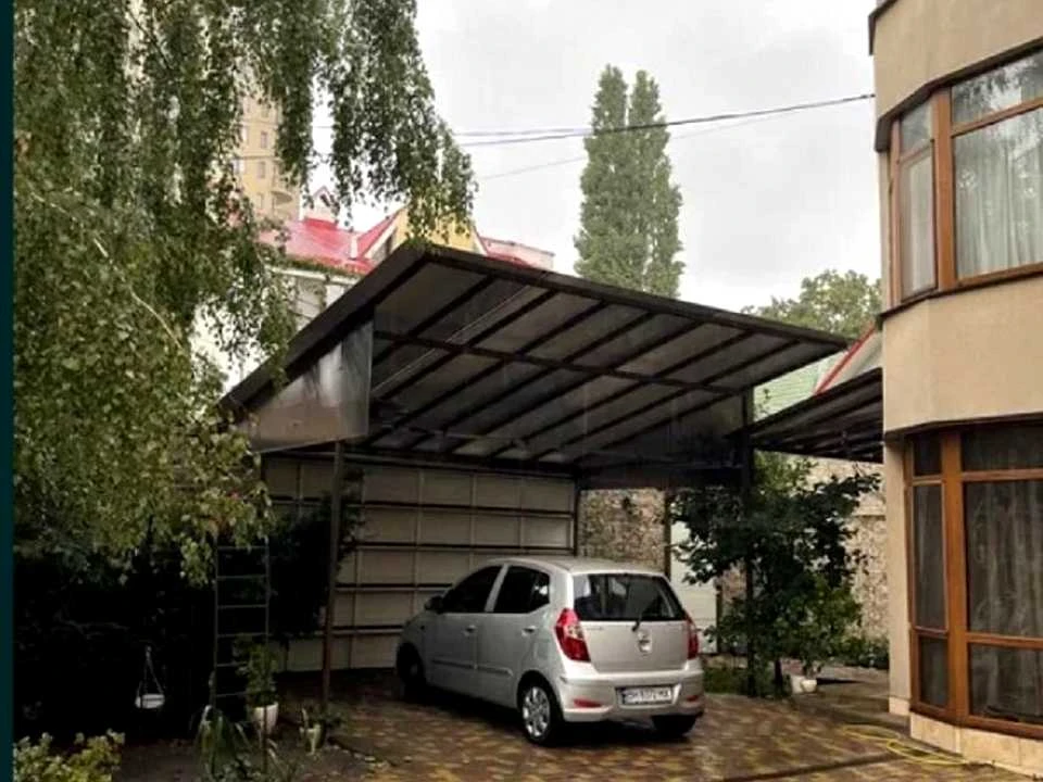 Будинок. Одеса, Полуничний пров.