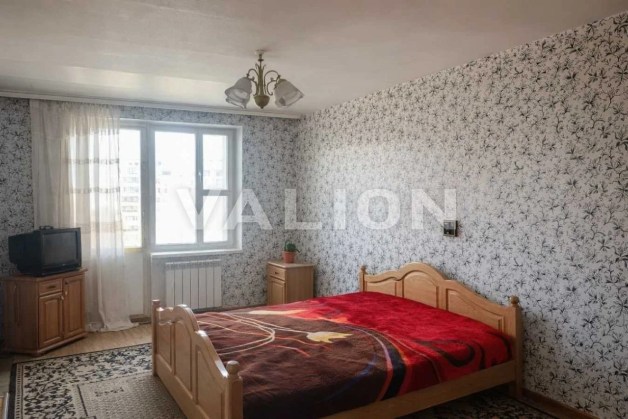 Продаж 3-кімнатної квартири 73.1 м², Героїв Сталінграда прос