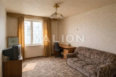 Продаж 3-кімнатної квартири 73.1 м², Героїв Сталінграда прос