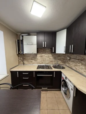 Продаж 3-к квартири по вул. Космічна