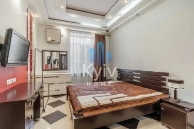 Apartment for sale on Ukrainian Heroes Square