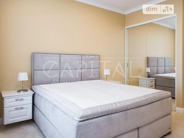 Apartment for sale, residential complex Novopecherskie Lypky, Pechersk, ul. Top