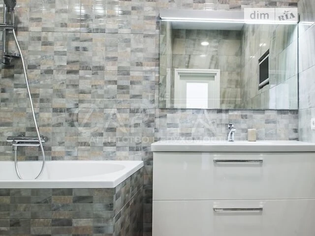 Apartment for sale, residential complex Novopecherskie Lypky, Pechersk, ul. Top