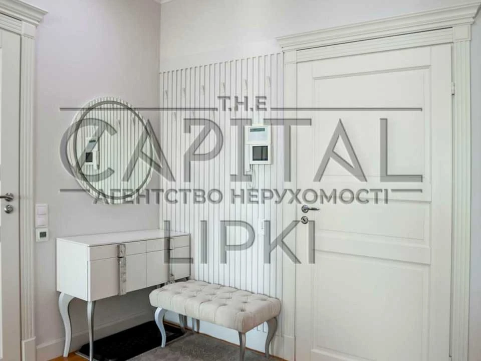 Apartment. Kyiv, Andriy Verkhoglyad St. (Mykhayla Dragomirova)