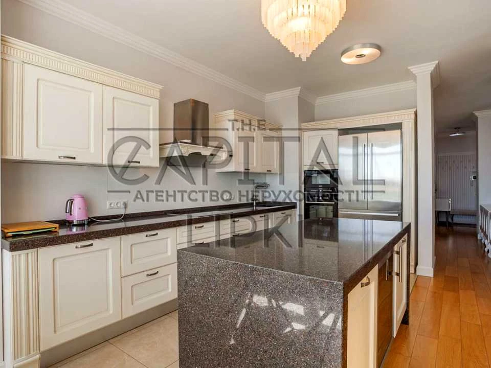 Apartment. Kyiv, Andriy Verkhoglyad St. (Mykhayla Dragomirova)