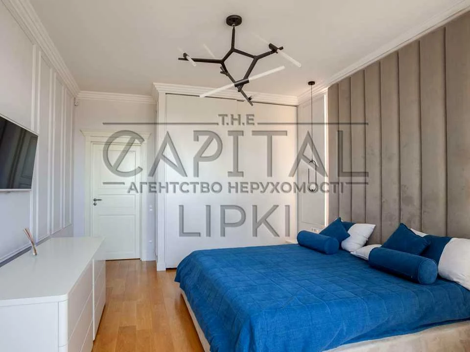 Apartment. Kyiv, Andriy Verkhoglyad St. (Mykhayla Dragomirova)