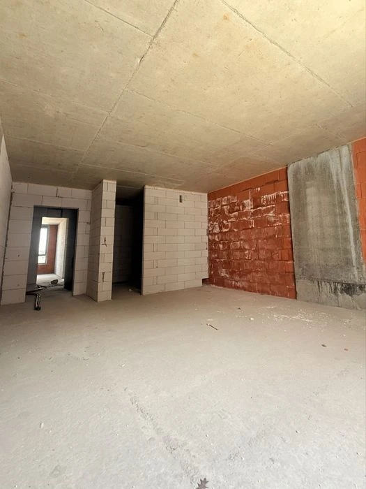 Сучасна євростудія 38 м² у преміум-комплексі / Розтермінуван