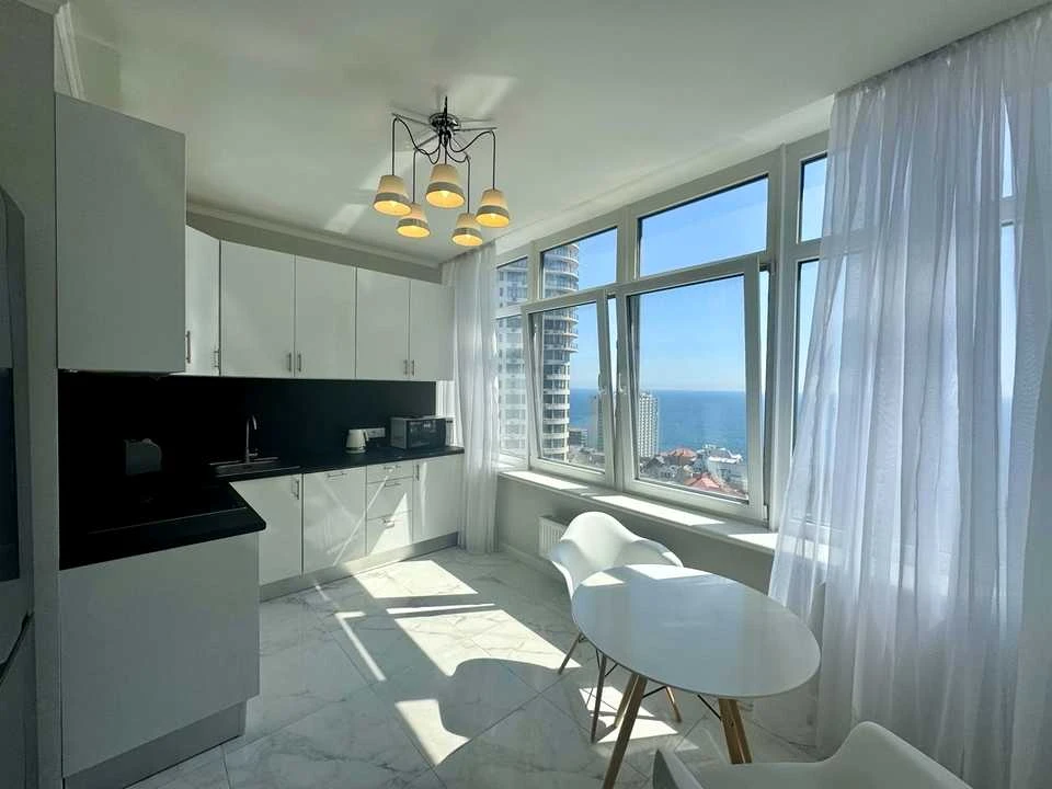 Apartment. Odesa, Valeria Samofalova St. (Kamanina), 16a/