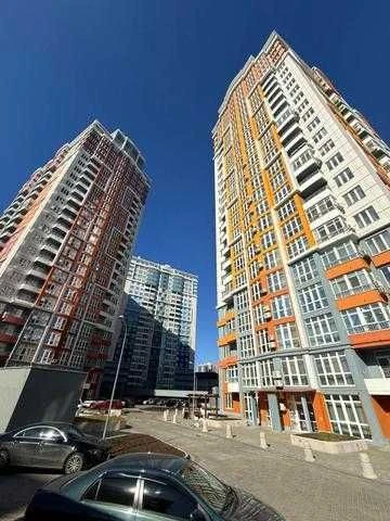Продам Евро 2 комн ЖК «4 сезона». ул. Гагарина! 3 окна. Балк
