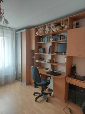 Продам 2-х кімнатну квартиру 59 кв.м  пр. Аерокосмічний