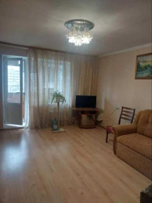 Продам 2-х кімнатну квартиру 59 кв.м  пр. Аерокосмічний