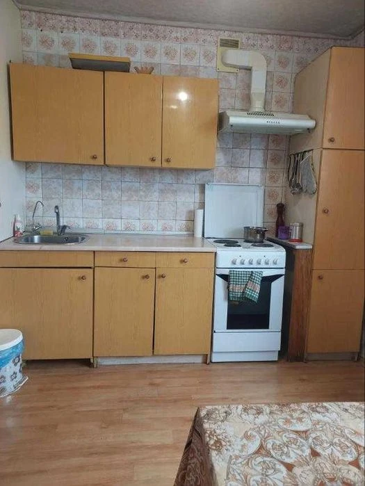 Продам 2-х кімнатну квартиру 59 кв.м  пр. Аерокосмічний